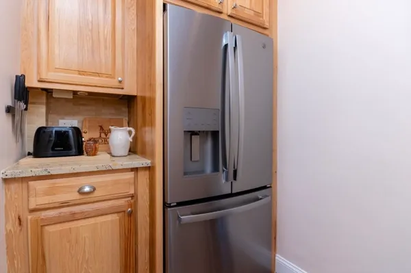 $2,950 | 33 Pierce Avenue, Unit 1, Boston, MA 02122
