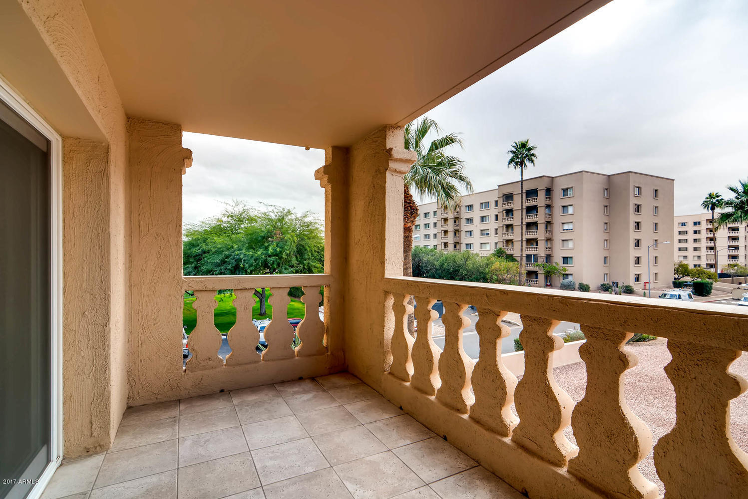 7970 East Camelback Road, Unit 209 Scottsdale, AZ 85251 - Photo 11 of 16 7970 E Camelback Road 209-large-011-6-Ba