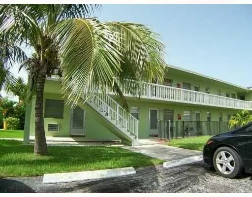 $1,550 | 702 North L Street, Unit 13, Lake Worth Beach, FL 33460