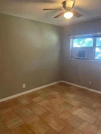 $1,550 | 702 North L Street, Unit 13, Lake Worth Beach, FL 33460