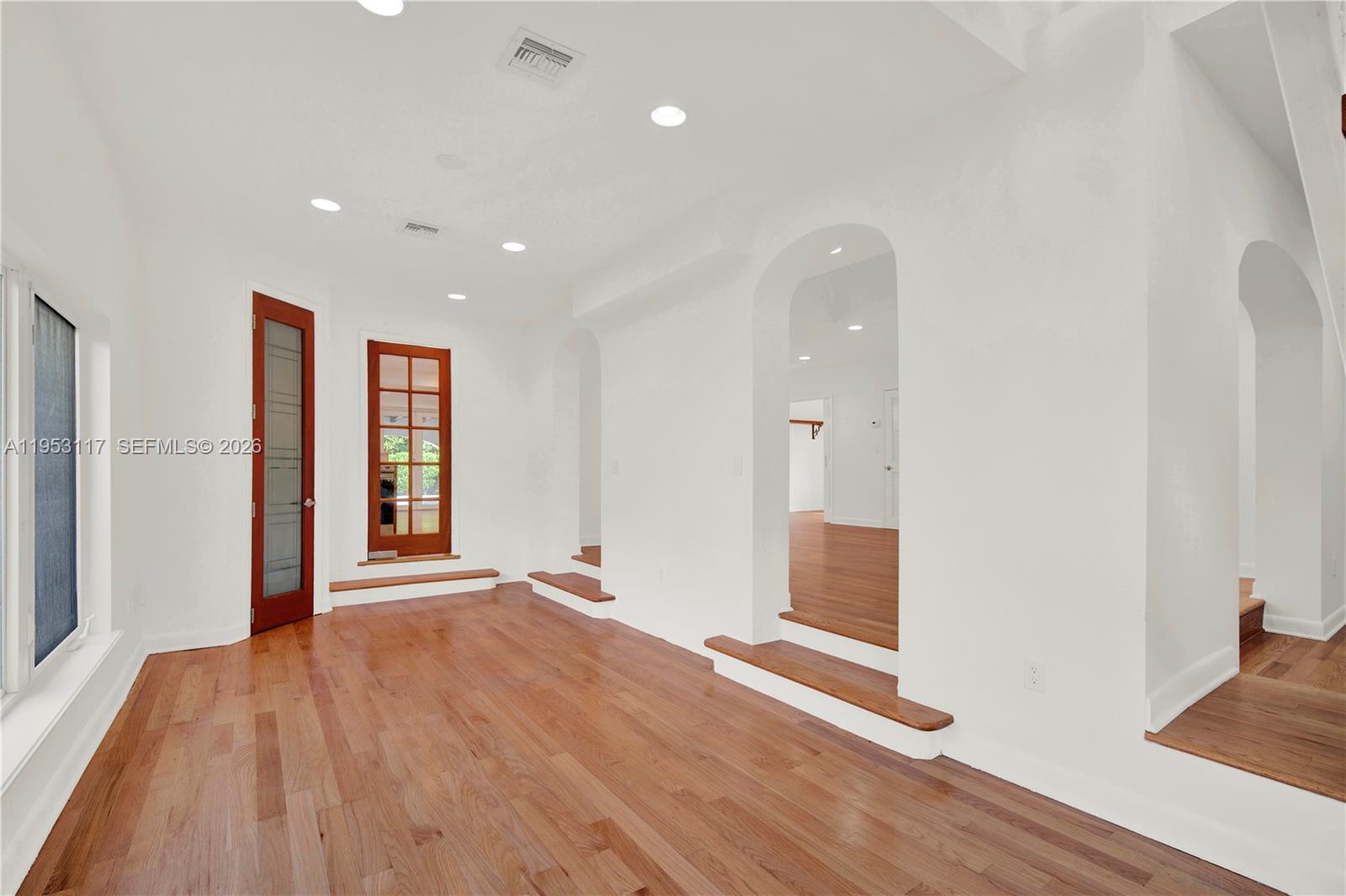 527 Southwest 20th Road Miami, FL 33129 - Photo 21 of 60