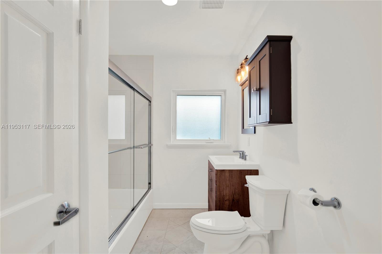 527 Southwest 20th Road Miami, FL 33129 - Photo 23 of 60