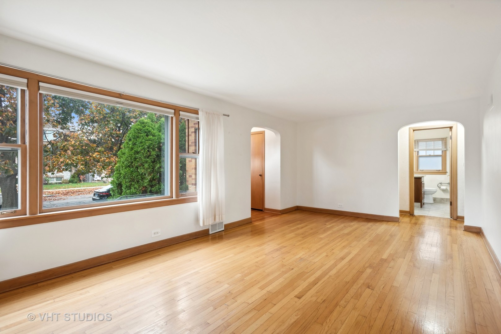 7755 West Rascher Avenue Chicago, IL 60656 - Photo 4 of 22 Gallery Image 4