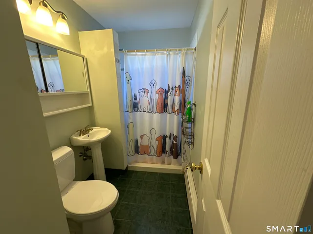 $449,000 | 94 Mohawk Drive, Wallingford, CT 06492