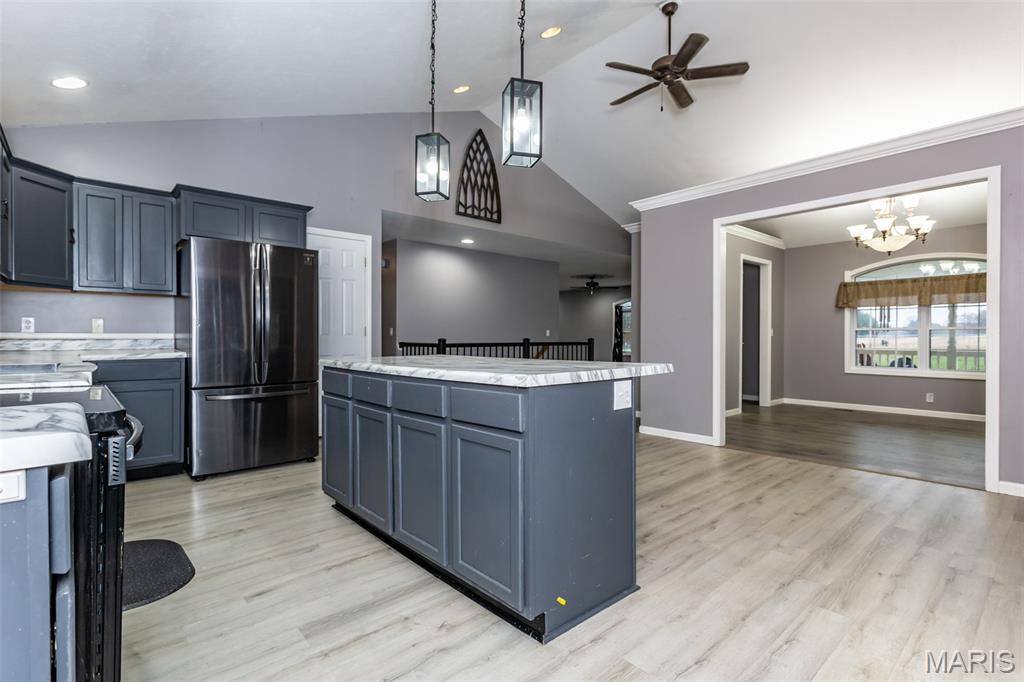 20700 Croxford Road Grafton, IL 62037 - Photo 9 of 56