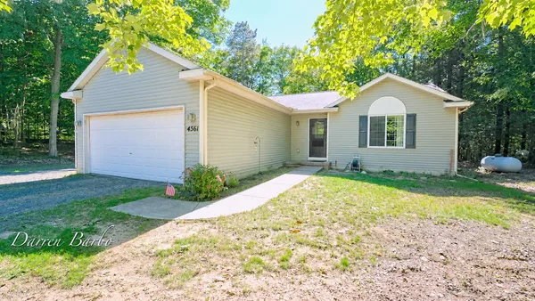 $389,900 | 4561 Pine Avenue, Mears, MI 49436