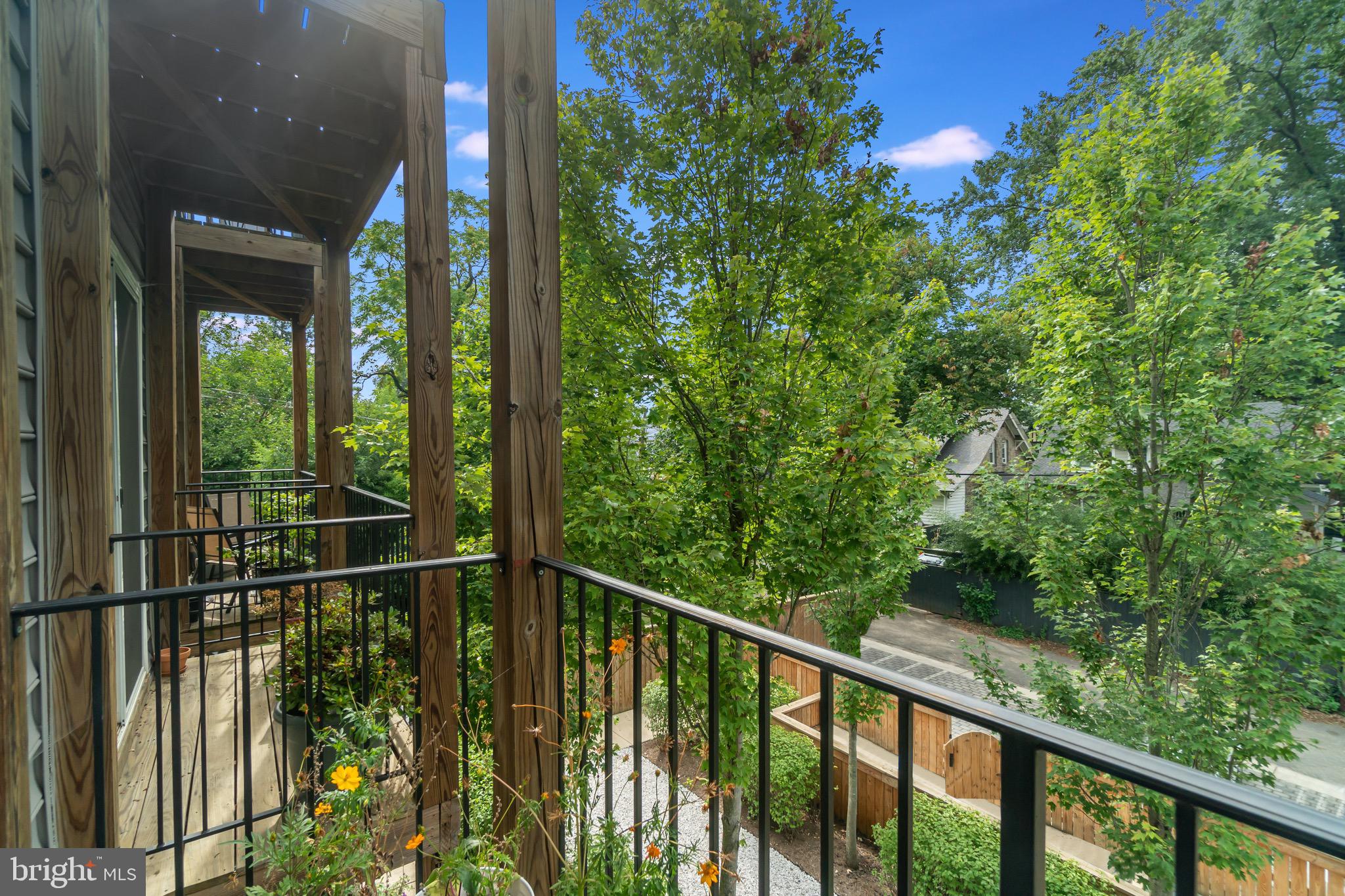1340 Nicholson Street Northwest, Unit 5 Washington, DC 20011 - Photo 20 of 27 a view of a balcony