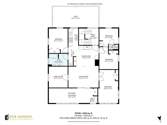 a black and white photo of a picture