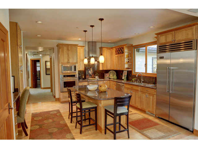 1140 Border Road Los Altos, CA 94024 - Photo 7 of 25