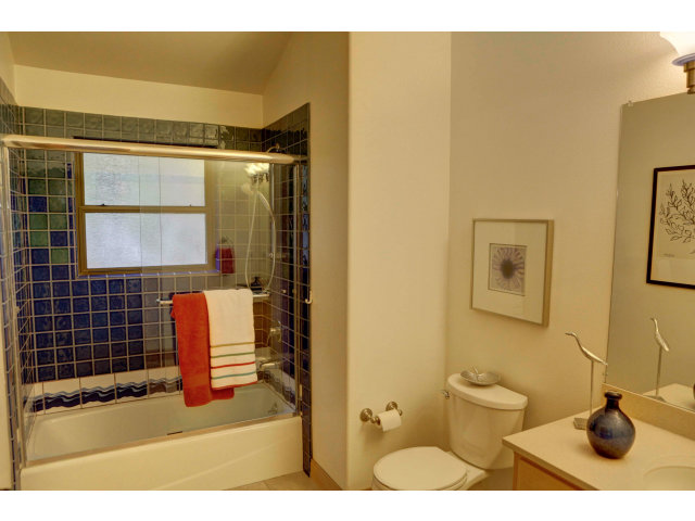 1140 Border Road Los Altos, CA 94024 - Photo 9 of 25