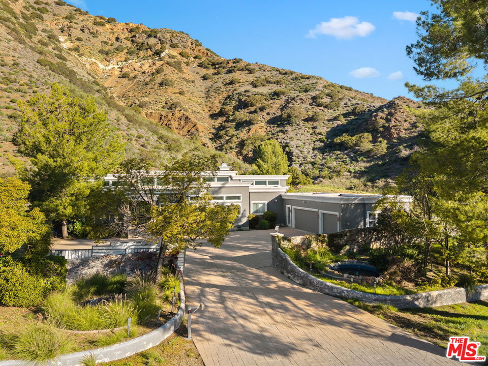 3701 Kanan Road Agoura Hills, CA 91301 - Photo 1 of 15 Gallery Image 1