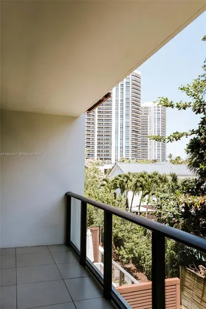 $1,495,000 | 3040 North Ocean Boulevard, Unit N105, Fort Lauderdale, FL 33308