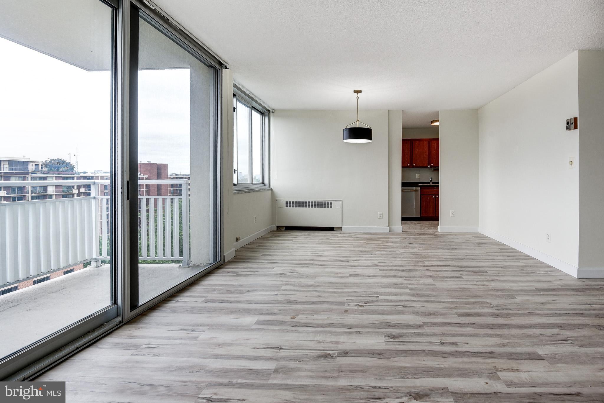 1301 South Arlington Ridge Road, Unit 811 Arlington, VA 22202 - Photo 5 of 23 Gallery Image 5