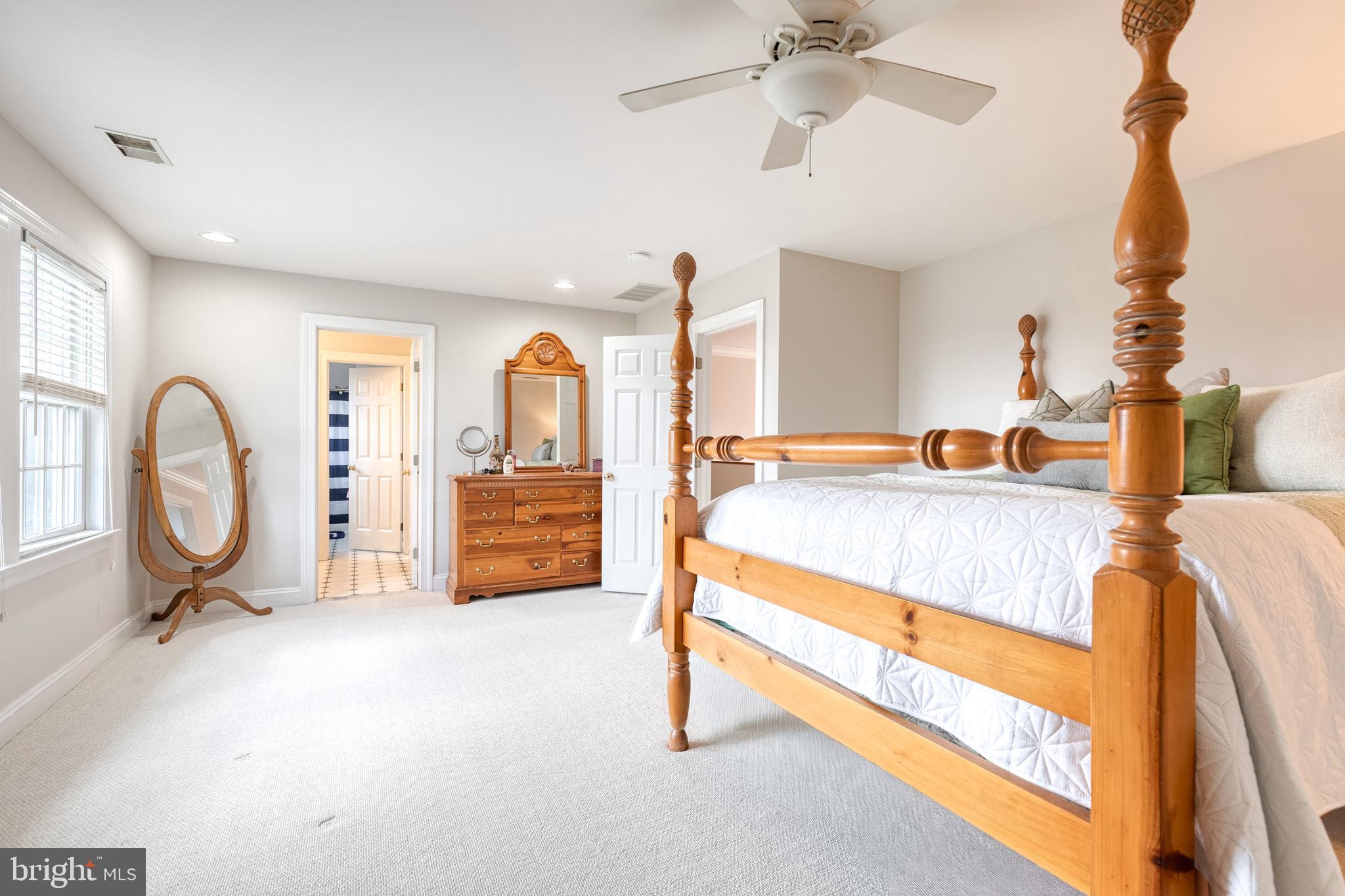 10925 Falls Road Lutherville-Timonium, MD 21093 - Photo 27 of 38 Primary Bedroom