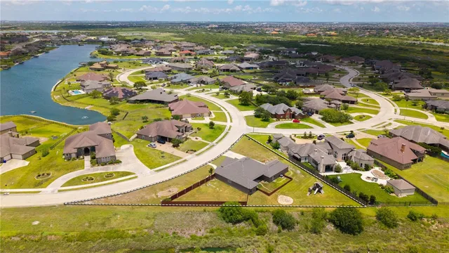 $560,000 | 8402 Lago Vista Drive, Corpus Christi, TX 78414