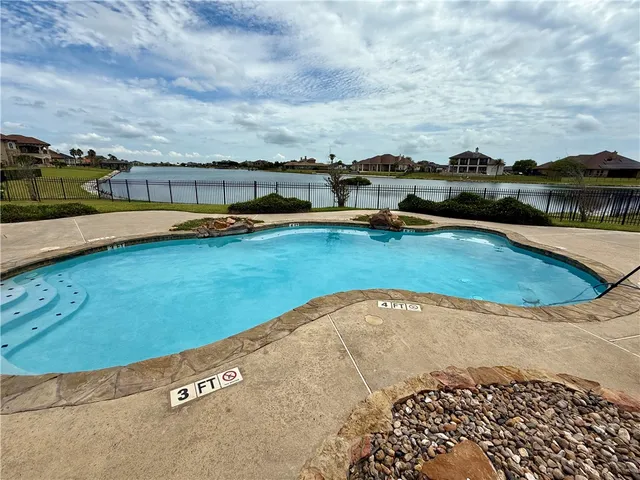 $560,000 | 8402 Lago Vista Drive, Corpus Christi, TX 78414