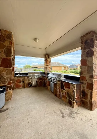 $560,000 | 8402 Lago Vista Drive, Corpus Christi, TX 78414