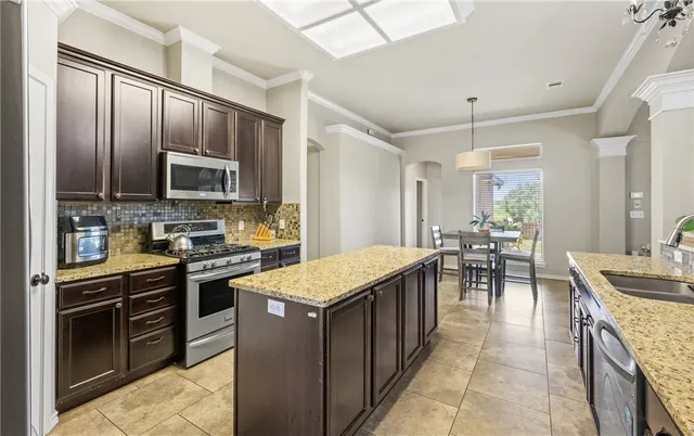 $560,000 | 8402 Lago Vista Drive, Corpus Christi, TX 78414