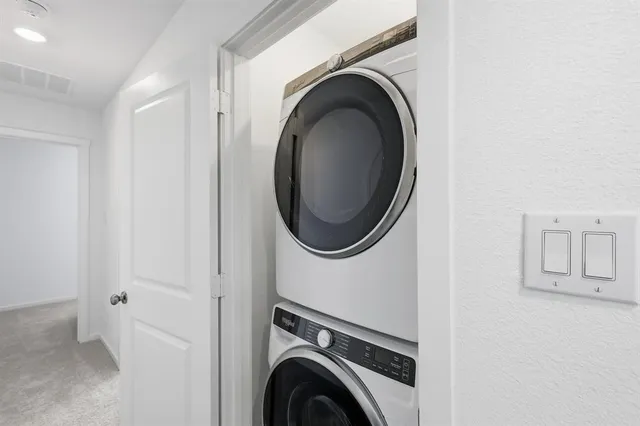 a close up view of a washer and dryer