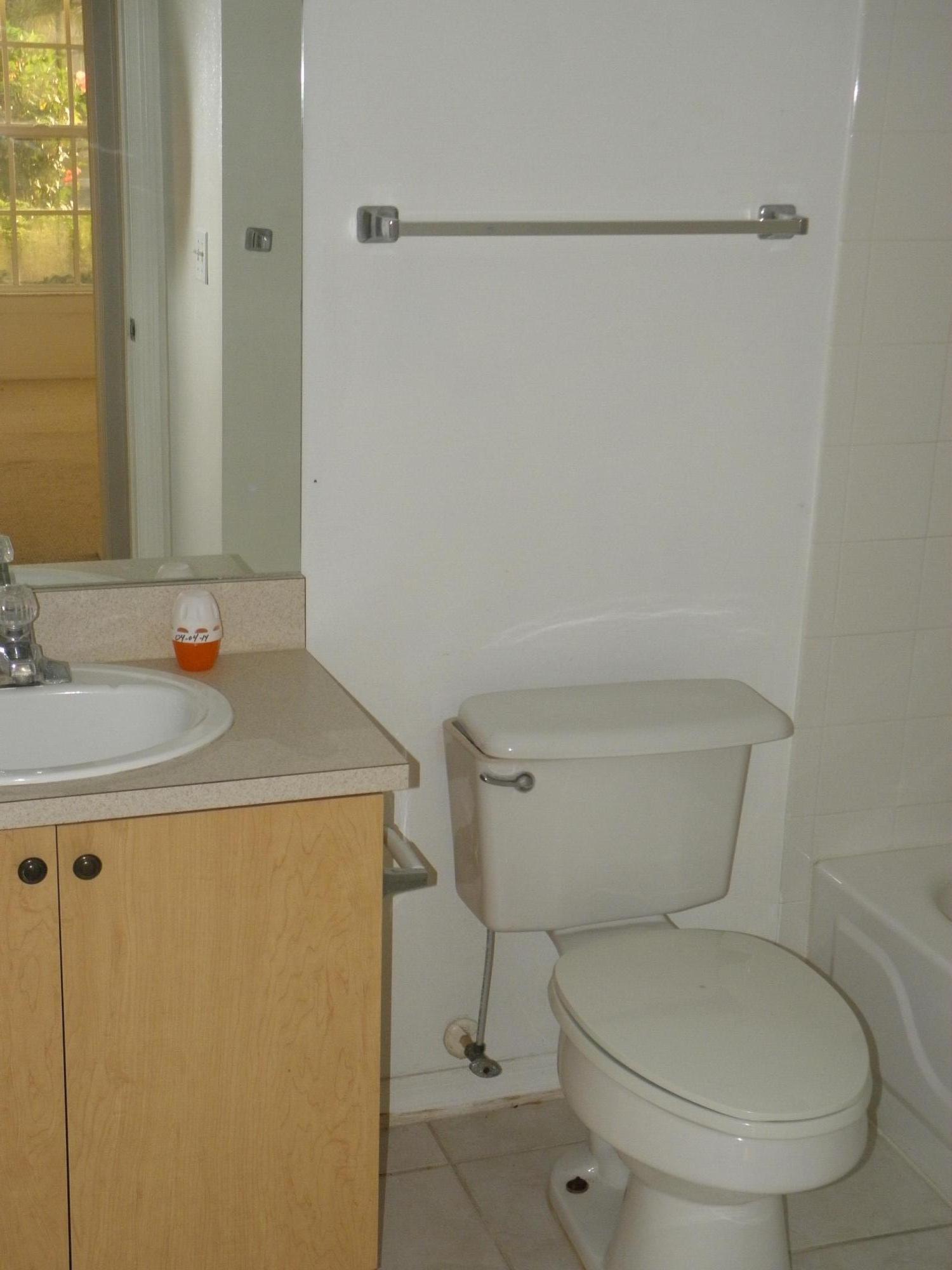 10372 Fox Trail Road South, Unit 606 West Palm Beach, FL 33411 - Photo 4 of 10 P4090322