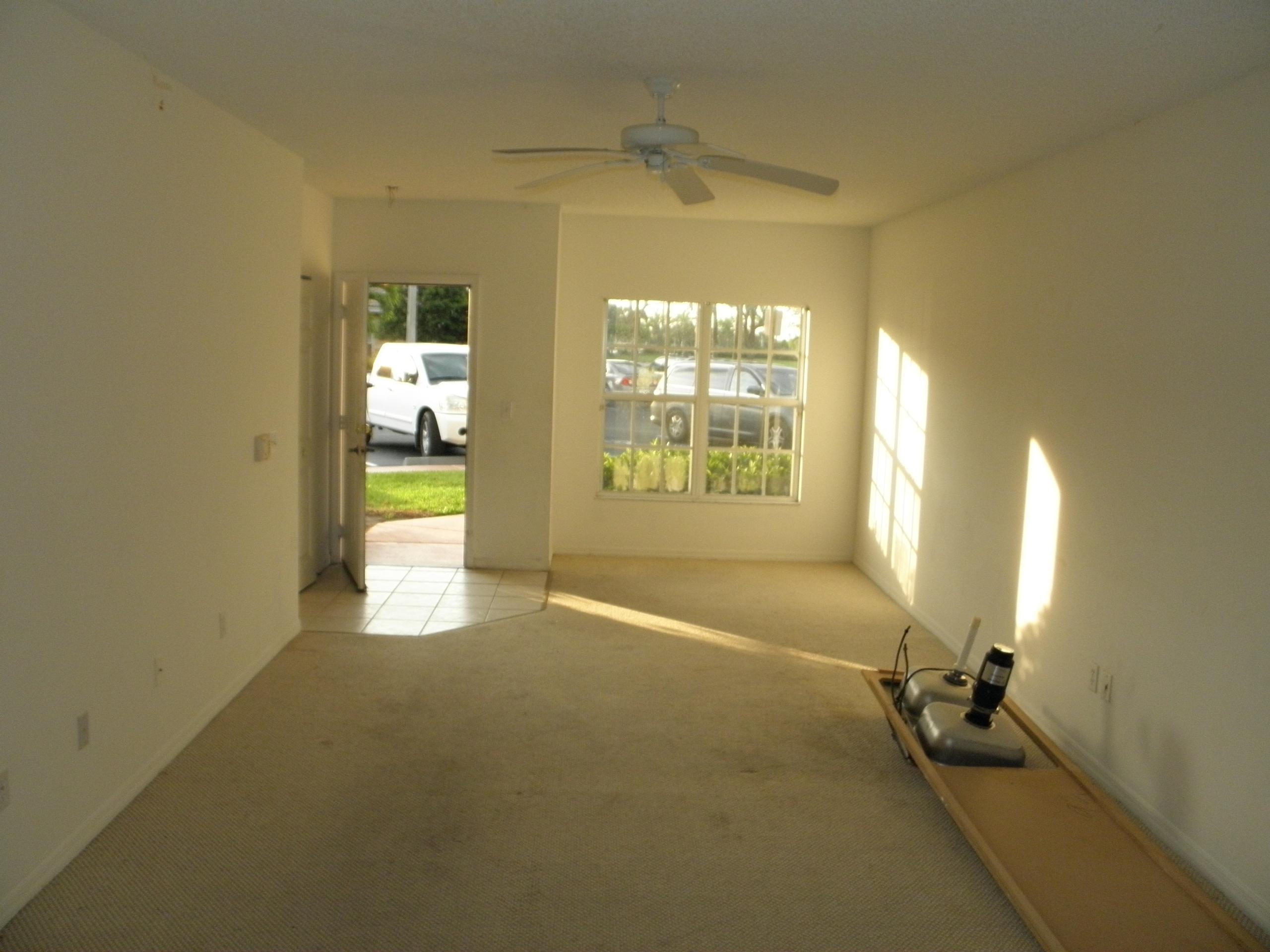 10372 Fox Trail Road South, Unit 606 West Palm Beach, FL 33411 - Photo 8 of 10 P4090327