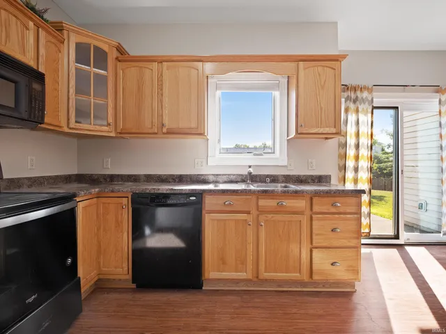 $299,900 | 5318 Keswick Lane, Fort Wayne, IN 46835