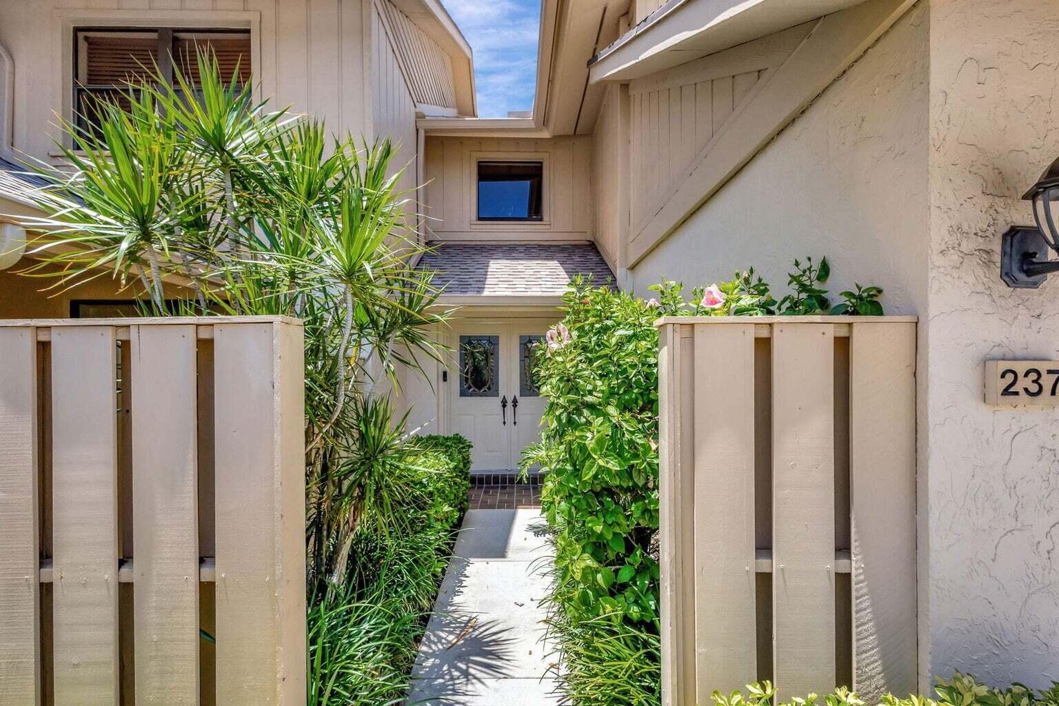 16997 Waterbend Drive, Unit 237 Jupiter, FL 33477 - Photo 40 of 42 20250508135719745736000000-o