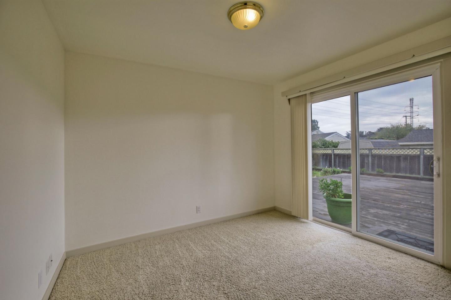 8 Baxter Place Del Rey Oaks, CA 93940 - Photo 10 of 20 Gallery Image 10