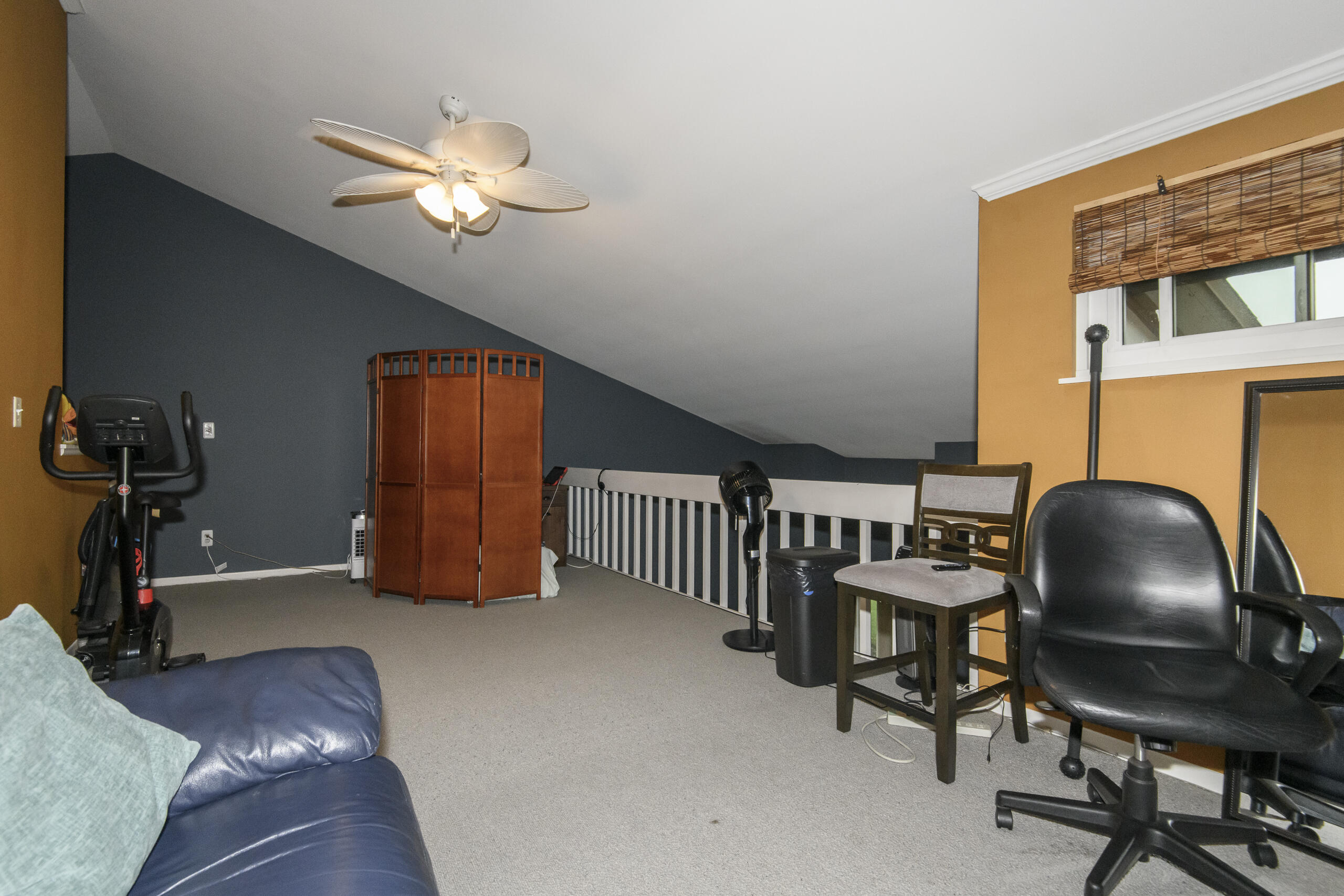 2130 Good Hope Road, Unit 12 Glendale, WI 53209 - Photo 27 of 34 Loft