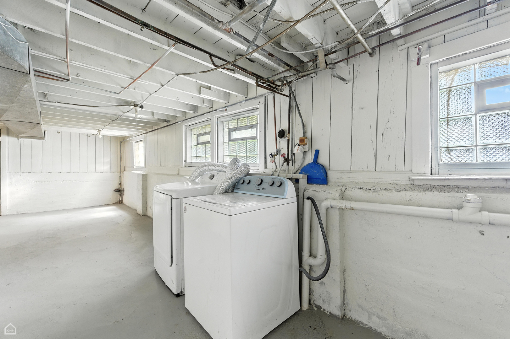 1121 West 104th Street Chicago, IL 60643 - Photo 16 of 17 a utility room with dryer and washer