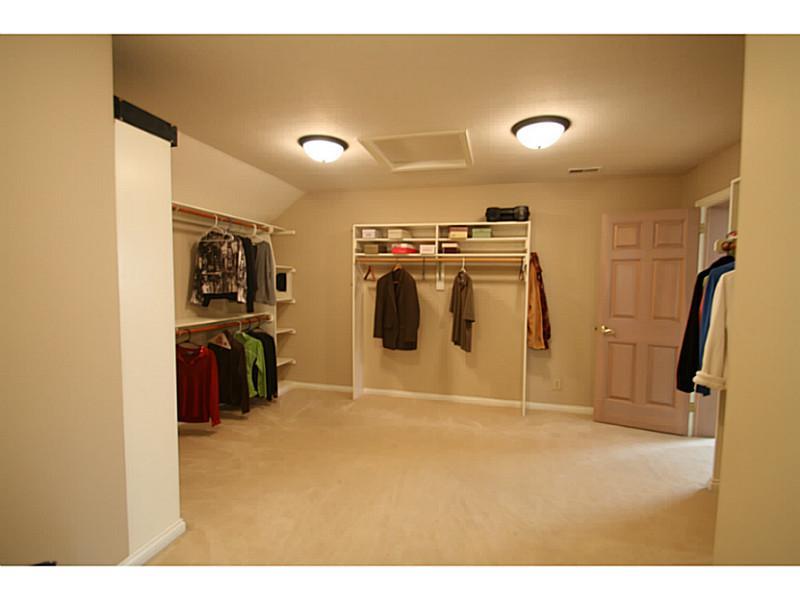 2165 Ridgemere Way Greenwood, IN 46143 - Photo 14 of 24 Gallery Image 14