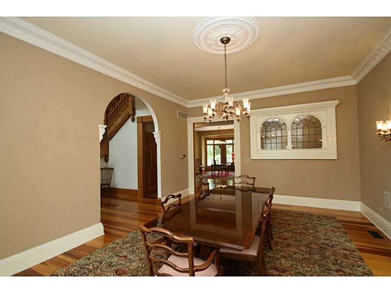 2165 Ridgemere Way Greenwood, IN 46143 - Photo 4 of 24 Gallery Image 4