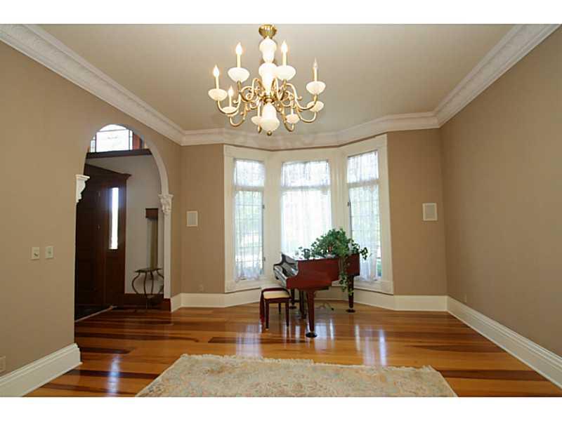 2165 Ridgemere Way Greenwood, IN 46143 - Photo 5 of 24 Gallery Image 5