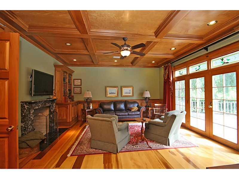 2165 Ridgemere Way Greenwood, IN 46143 - Photo 7 of 24 Gallery Image 7