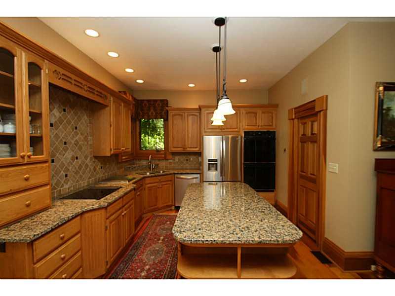 2165 Ridgemere Way Greenwood, IN 46143 - Photo 9 of 24 Gallery Image 9