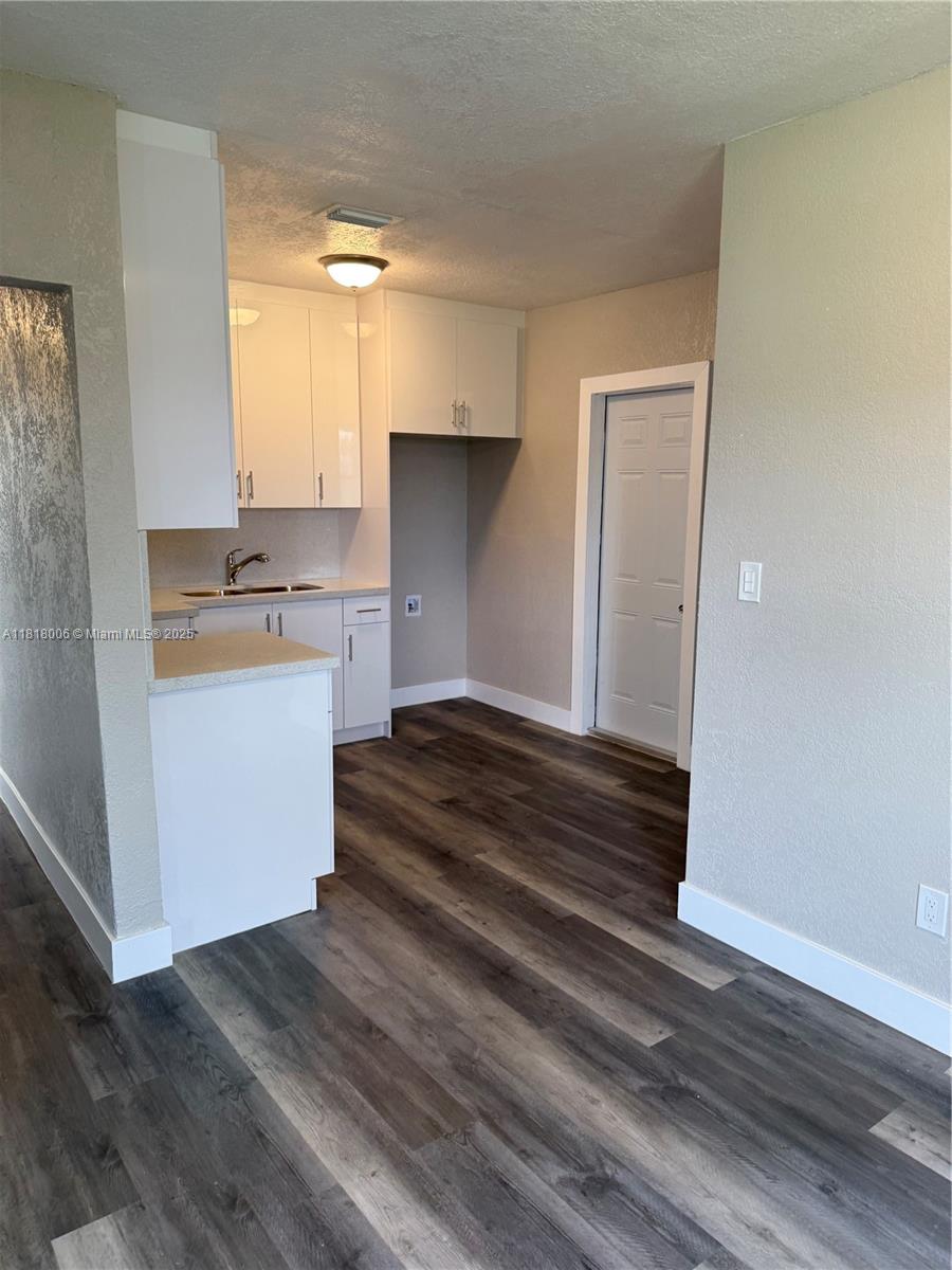 14940 Monroe Street Miami, FL 33176 - Photo 4 of 17