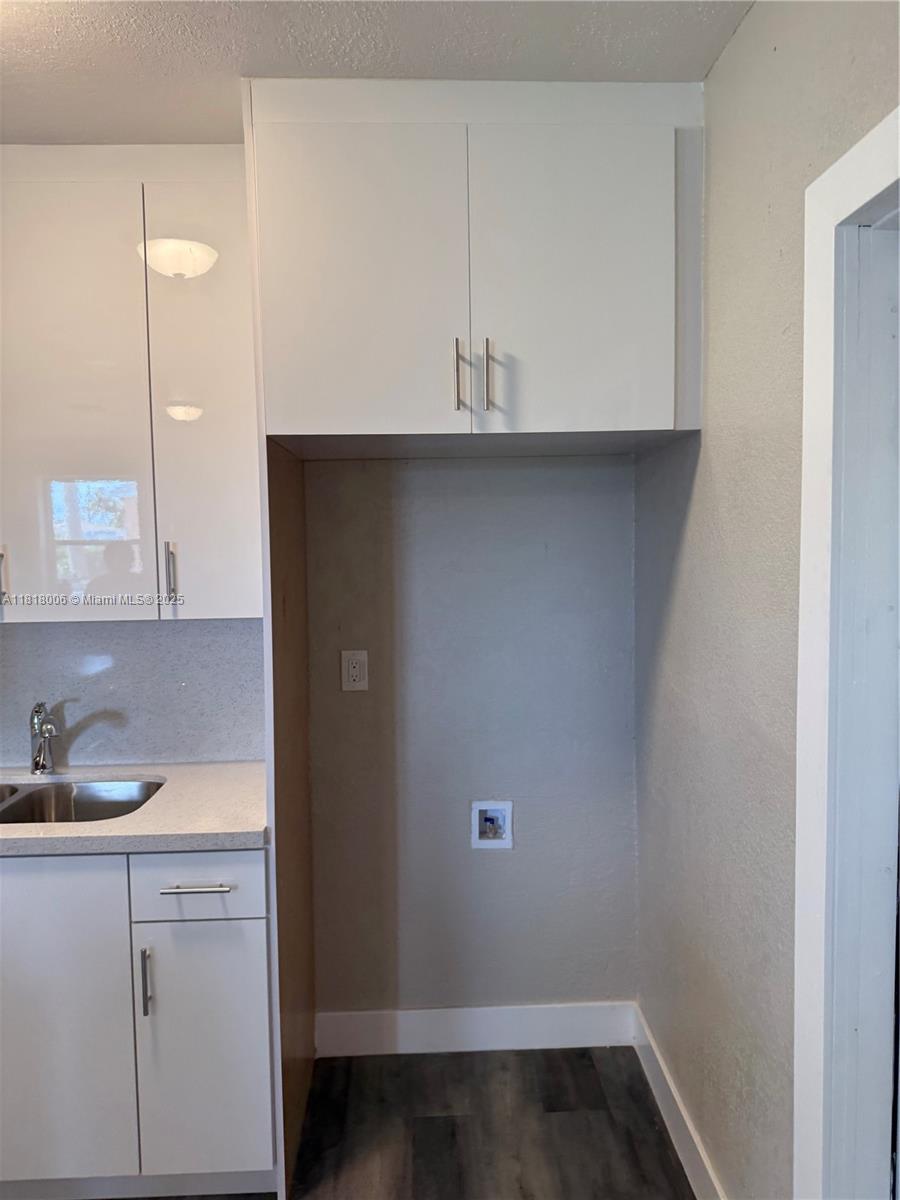 14940 Monroe Street Miami, FL 33176 - Photo 5 of 17