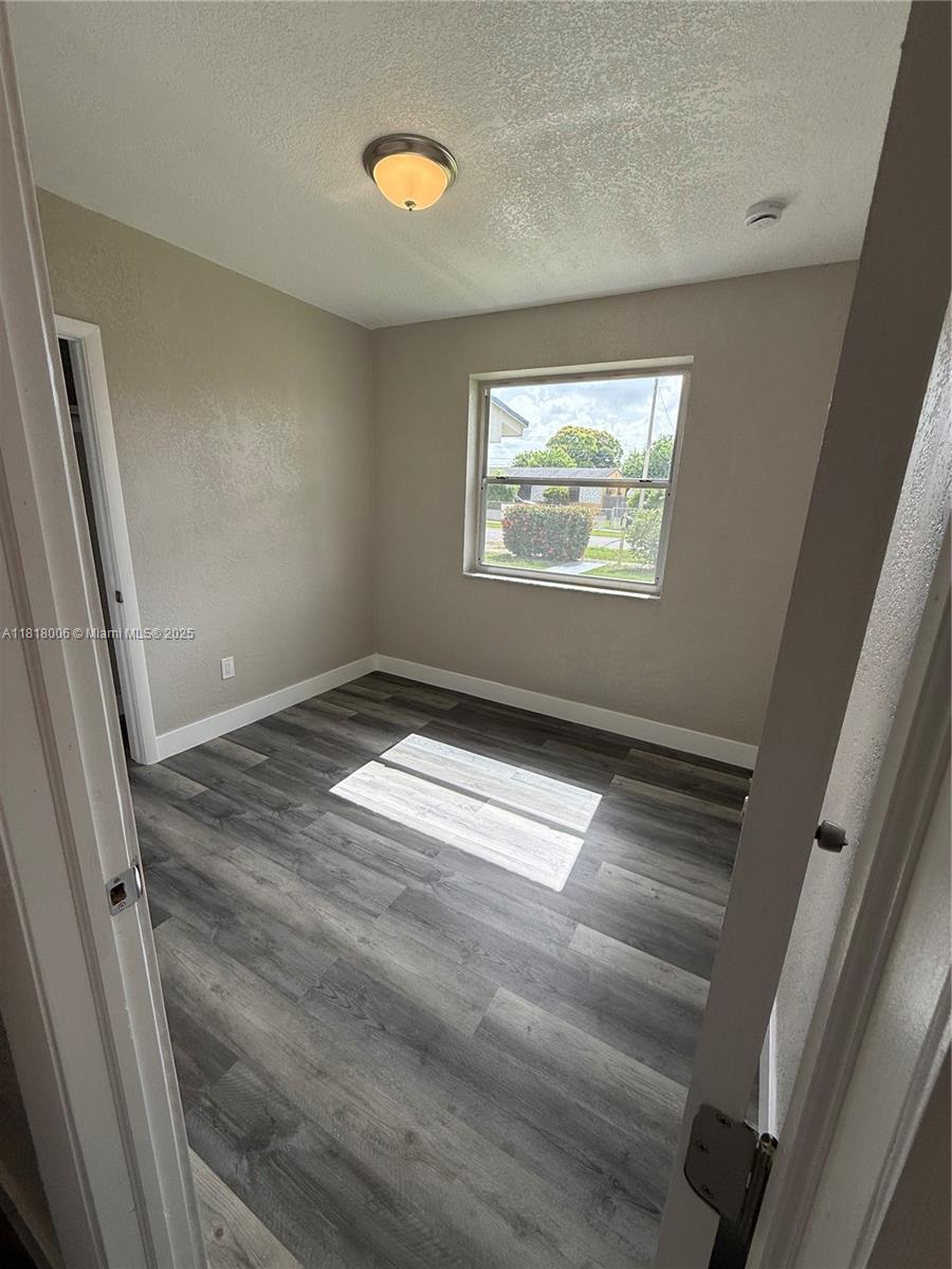 14940 Monroe Street Miami, FL 33176 - Photo 8 of 17