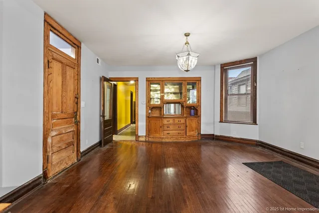 $300,000 | 1833 South Troy Street, Chicago, IL 60623