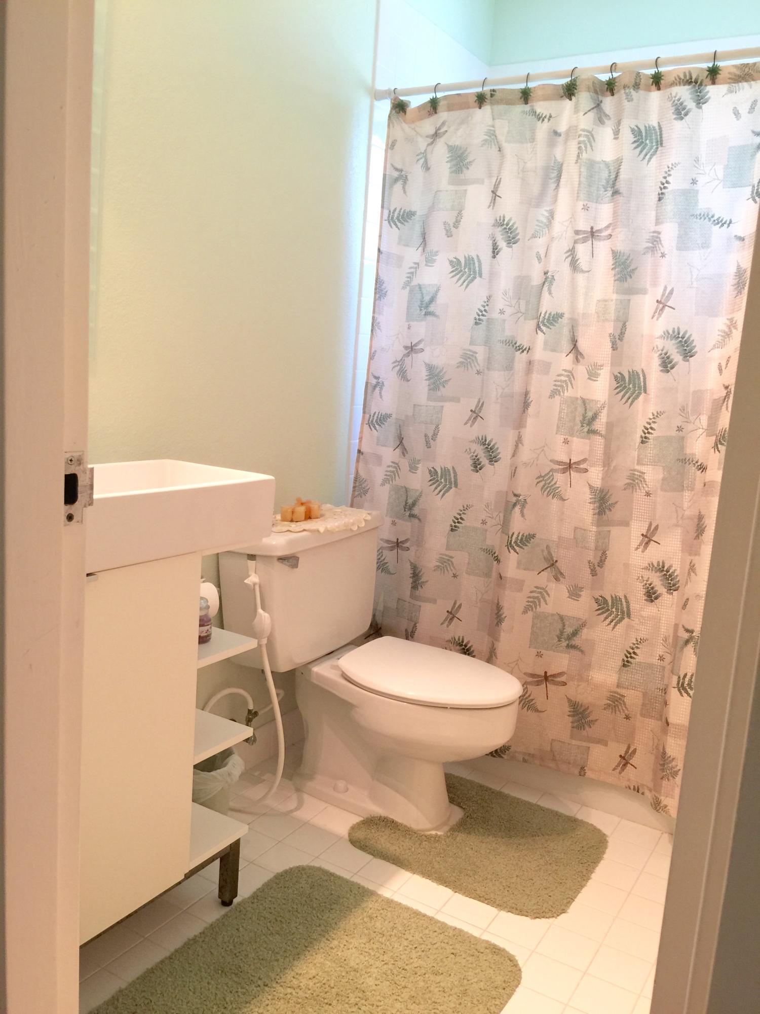 924 Southwest 9th St Circle, Unit 206 Boca Raton, FL 33486 - Photo 15 of 22 2nd Full Bathroom
