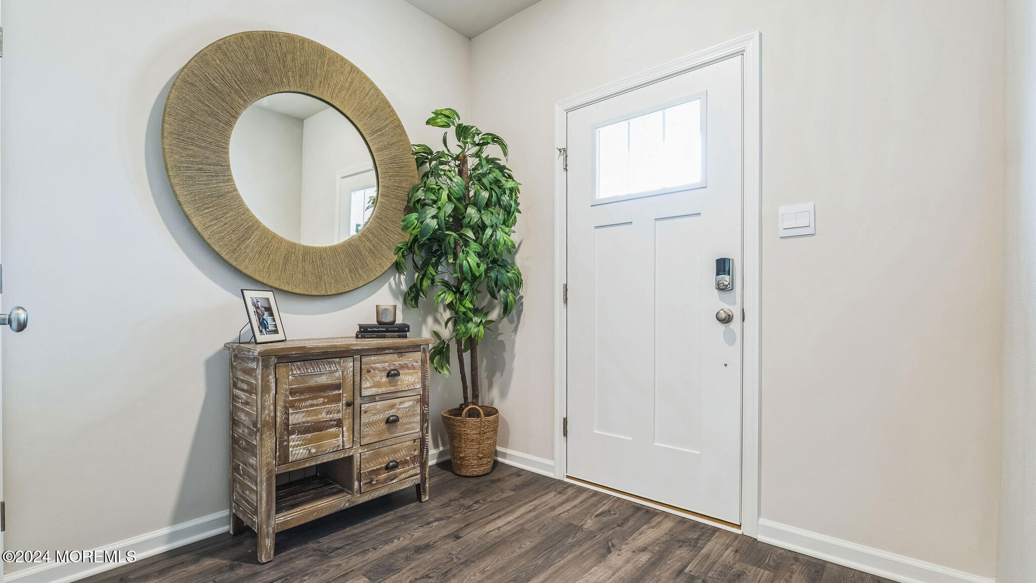 49 Penny Lane Neptune, NJ 07753 - Photo 2 of 29 4