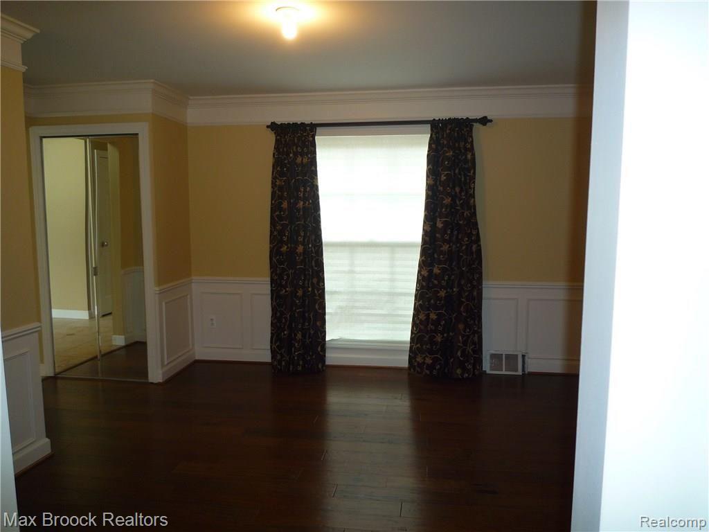 31442 Lost Hollow Road Franklin, MI 48025 - Photo 17 of 35 14.JPG