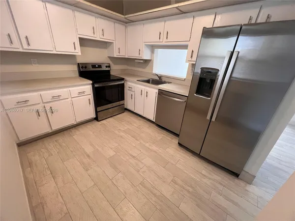 $1,700 | 1800 Southwest 81st Avenue, Unit 1415, North Lauderdale, FL 33068