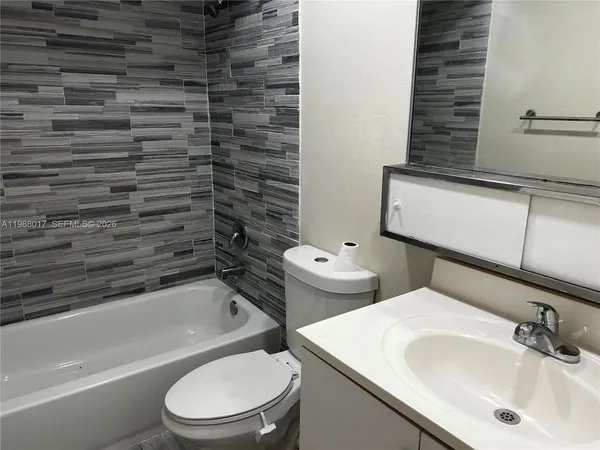 $1,800 | 1800 Southwest 81st Avenue, Unit 1415, North Lauderdale, FL 33068