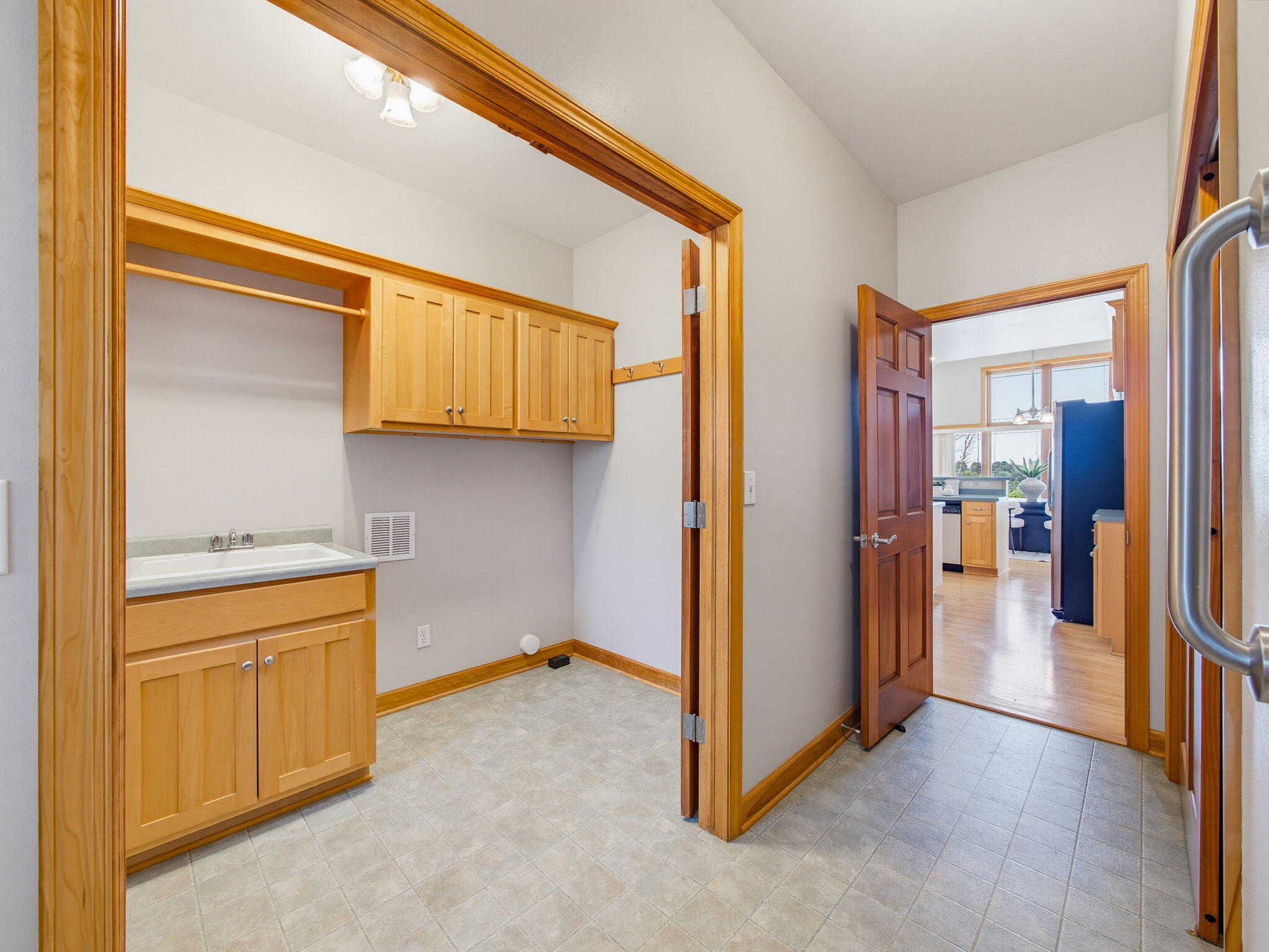 W225N3524 Wethersfield Road Pewaukee, WI 53072 - Photo 23 of 47 45-web-or-mls-w225n3524-wethersfield-rd