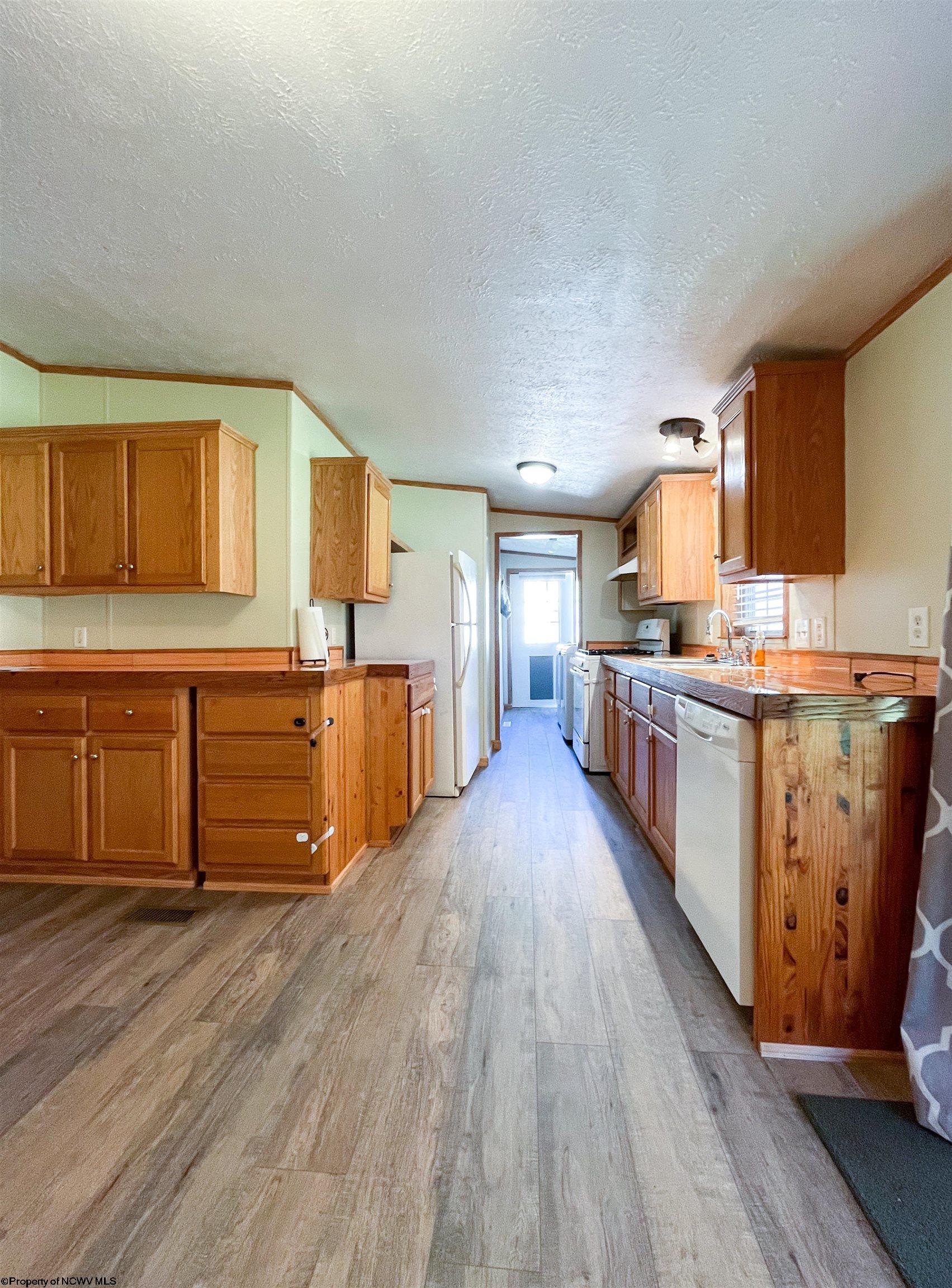 8916 Holly Meadows Road Parsons, WV 26287 - Photo 6 of 14 Gallery Image 6