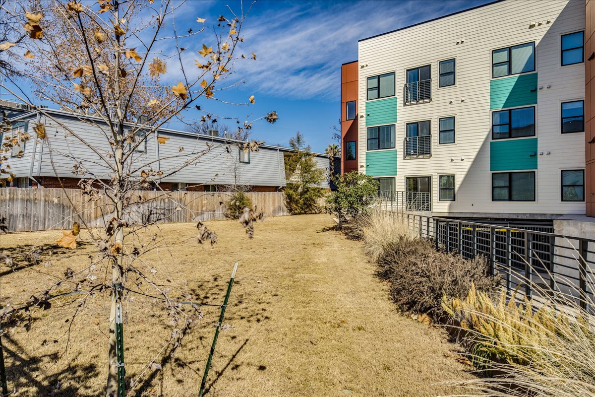 3000 Duval Street, Unit 302 Austin, TX 78705 - Photo 22 of 28 a view of a yard with snow on the road