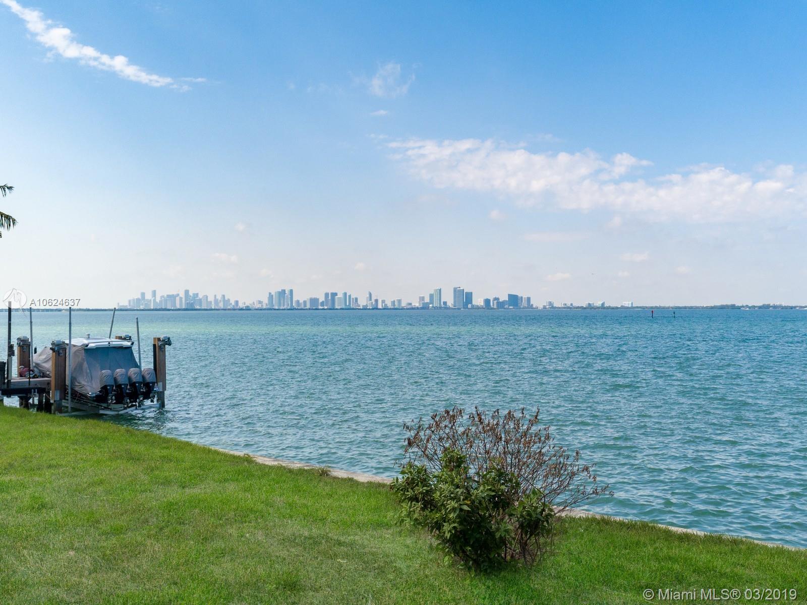 5860 North Bay Road Miami Beach, FL 33140 - Photo 4 of 15