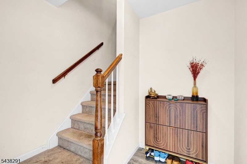 810 Plymouth Road North Brunswick, NJ 08902 - Photo 11 of 46