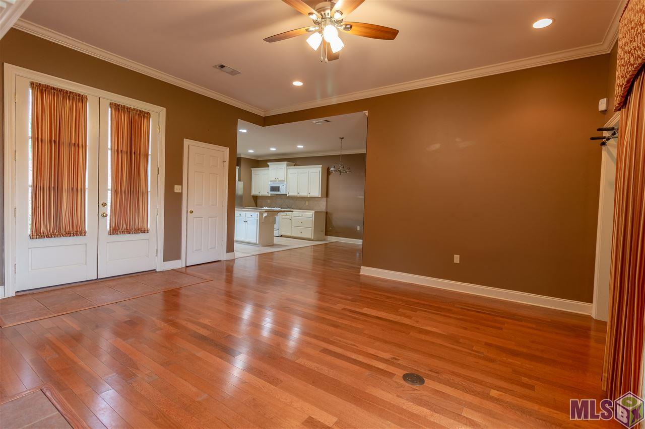 10371 Springtree Avenue Baton Rouge, LA 70810 - Photo 4 of 13 Gallery Image 4